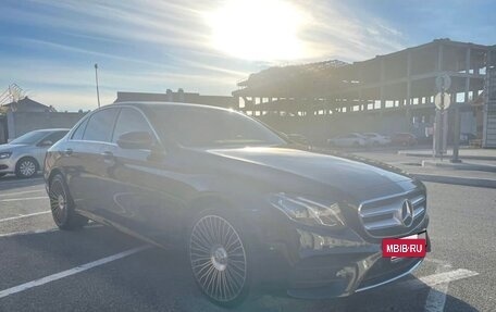 Mercedes-Benz E-Класс, 2019 год, 3 500 000 рублей, 4 фотография