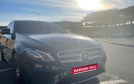 Mercedes-Benz E-Класс, 2019 год, 3 500 000 рублей, 7 фотография