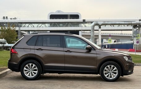 Volkswagen Tiguan II, 2018 год, 2 200 000 рублей, 4 фотография