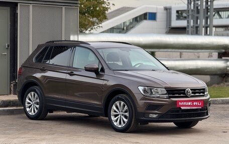 Volkswagen Tiguan II, 2018 год, 2 200 000 рублей, 3 фотография