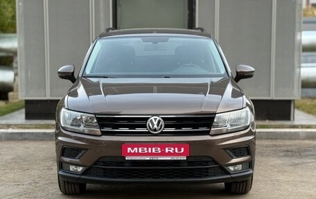 Volkswagen Tiguan II, 2018 год, 2 200 000 рублей, 2 фотография