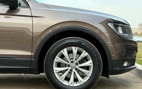 Volkswagen Tiguan II, 2018 год, 2 200 000 рублей, 14 фотография