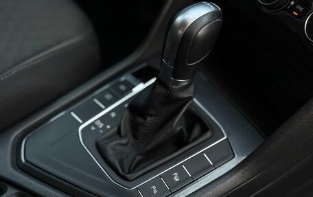Volkswagen Tiguan II, 2018 год, 2 200 000 рублей, 25 фотография