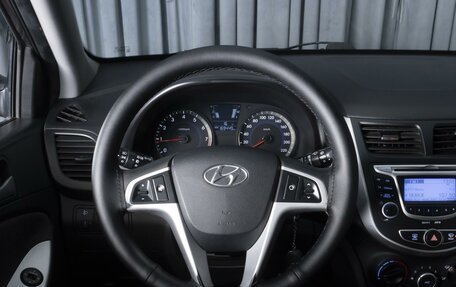 Hyundai Solaris II рестайлинг, 2013 год, 859 000 рублей, 12 фотография