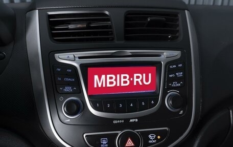 Hyundai Solaris II рестайлинг, 2013 год, 859 000 рублей, 13 фотография