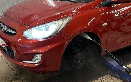 Hyundai Solaris II рестайлинг, 2011 год, 650 000 рублей, 3 фотография