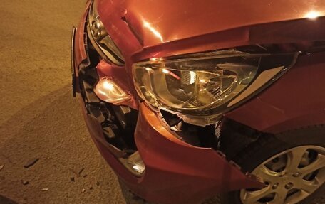Hyundai Solaris II рестайлинг, 2011 год, 650 000 рублей, 8 фотография