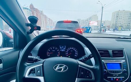 Hyundai Solaris II рестайлинг, 2011 год, 650 000 рублей, 7 фотография