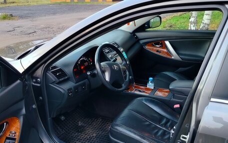 Toyota Camry, 2008 год, 1 230 000 рублей, 9 фотография