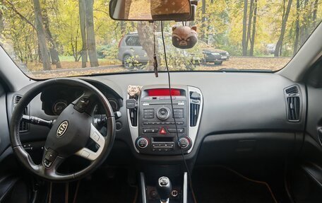 KIA cee'd I рестайлинг, 2011 год, 1 000 000 рублей, 10 фотография