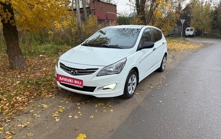 Hyundai Solaris II рестайлинг, 2015 год, 965 000 рублей, 3 фотография