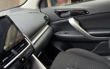 Mitsubishi Eclipse Cross, 2019 год, 1 750 000 рублей, 6 фотография