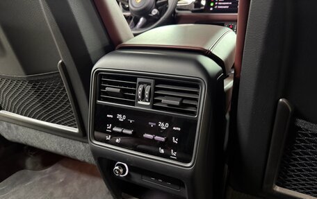 Porsche Cayenne III, 2025 год, 24 000 000 рублей, 12 фотография