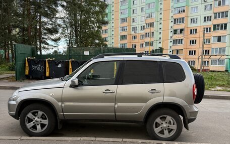 Chevrolet Niva I рестайлинг, 2015 год, 570 000 рублей, 6 фотография