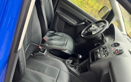 Volkswagen Caddy III рестайлинг, 2010 год, 720 000 рублей, 3 фотография