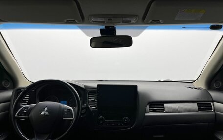 Mitsubishi Outlander III рестайлинг 3, 2013 год, 1 200 000 рублей, 6 фотография