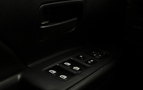 Mitsubishi Outlander III рестайлинг 3, 2013 год, 1 200 000 рублей, 19 фотография