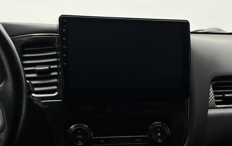 Mitsubishi Outlander III рестайлинг 3, 2013 год, 1 200 000 рублей, 21 фотография