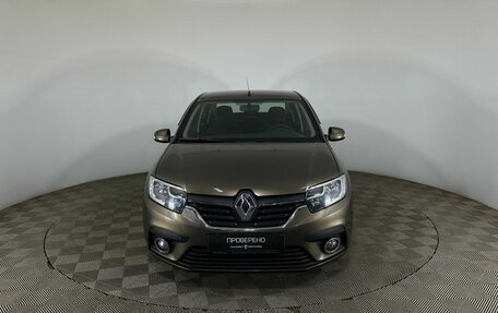 Renault Logan II, 2018 год, 900 000 рублей, 7 фотография