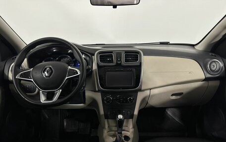 Renault Logan II, 2018 год, 900 000 рублей, 10 фотография