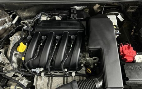Renault Logan II, 2018 год, 900 000 рублей, 17 фотография