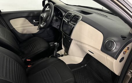 Renault Logan II, 2018 год, 900 000 рублей, 16 фотография