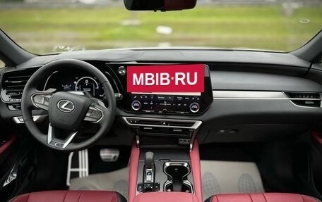 Lexus RX IV рестайлинг, 2025 год, 8 990 000 рублей, 5 фотография