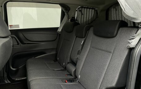 Toyota Sienta II, 2019 год, 1 588 000 рублей, 26 фотография