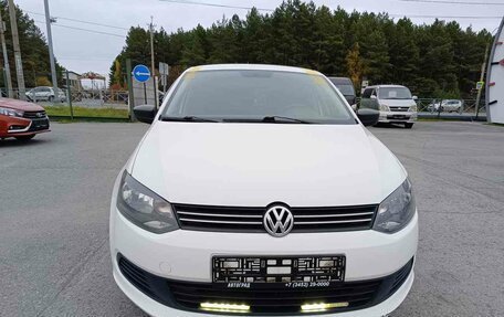 Volkswagen Polo VI (EU Market), 2013 год, 749 000 рублей, 2 фотография