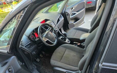 Opel Zafira C рестайлинг, 2012 год, 890 000 рублей, 4 фотография