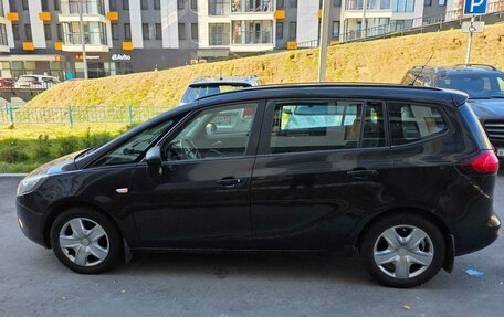 Opel Zafira C рестайлинг, 2012 год, 890 000 рублей, 3 фотография