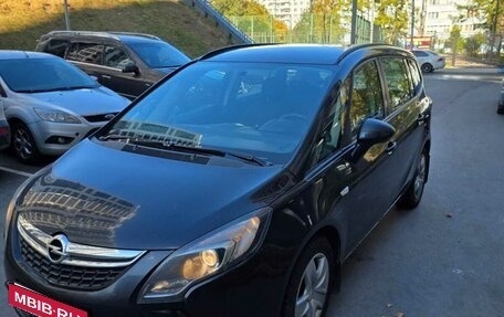 Opel Zafira C рестайлинг, 2012 год, 890 000 рублей, 9 фотография
