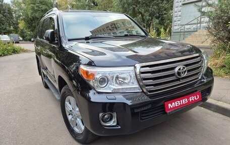 Toyota Land Cruiser 200, 2013 год, 4 200 000 рублей, 1 фотография