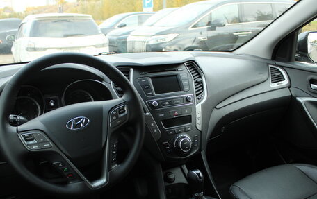 Hyundai Santa Fe III рестайлинг, 2017 год, 1 989 000 рублей, 4 фотография