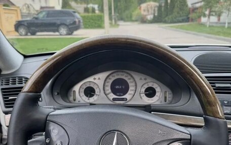 Mercedes-Benz E-Класс, 2002 год, 950 000 рублей, 11 фотография