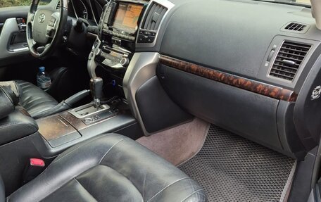 Toyota Land Cruiser 200, 2013 год, 4 200 000 рублей, 11 фотография