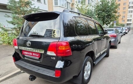Toyota Land Cruiser 200, 2013 год, 4 200 000 рублей, 7 фотография