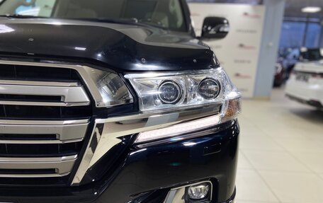 Toyota Land Cruiser 200, 2019 год, 7 700 000 рублей, 3 фотография