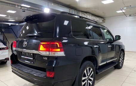 Toyota Land Cruiser 200, 2019 год, 7 700 000 рублей, 7 фотография