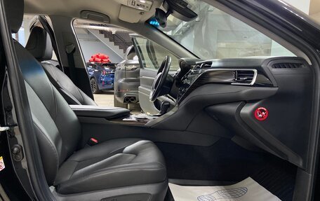 Toyota Camry, 2018 год, 3 193 000 рублей, 20 фотография