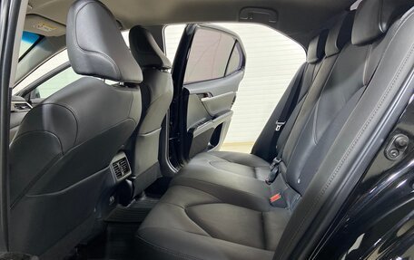 Toyota Camry, 2018 год, 3 193 000 рублей, 17 фотография
