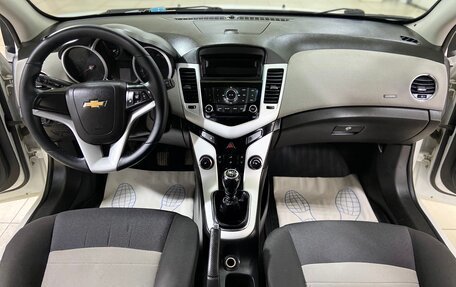 Chevrolet Cruze II, 2012 год, 599 000 рублей, 19 фотография