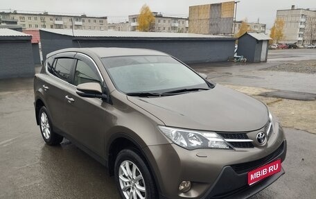 Toyota RAV4, 2015 год, 2 130 000 рублей, 1 фотография