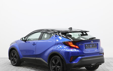 Toyota C-HR I рестайлинг, 2021 год, 3 070 000 рублей, 4 фотография