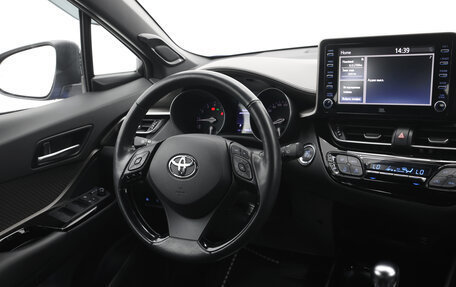 Toyota C-HR I рестайлинг, 2021 год, 3 070 000 рублей, 15 фотография