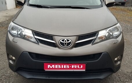 Toyota RAV4, 2015 год, 2 130 000 рублей, 9 фотография