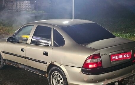 Opel Vectra B рестайлинг, 1997 год, 80 000 рублей, 4 фотография