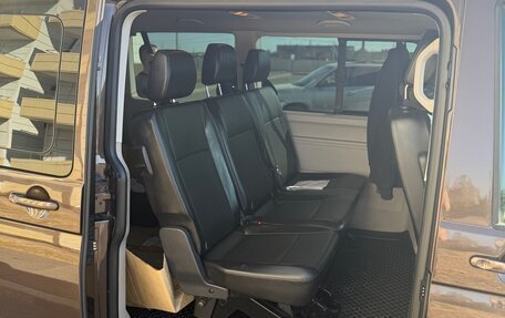 Volkswagen Caravelle T6 рестайлинг, 2019 год, 4 000 000 рублей, 10 фотография