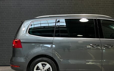 Volkswagen Sharan II, 2013 год, 1 445 000 рублей, 10 фотография