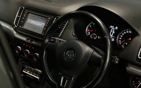 Volkswagen Sharan II, 2013 год, 1 445 000 рублей, 13 фотография